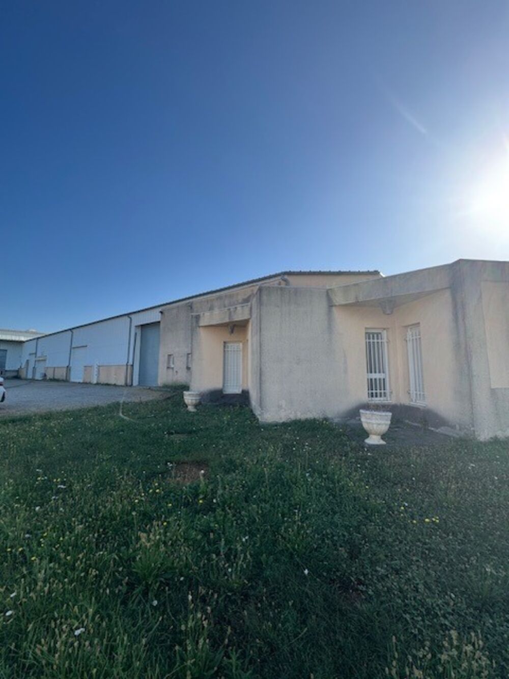   Locaux industriels de 488 m² à louer (38) Chanas