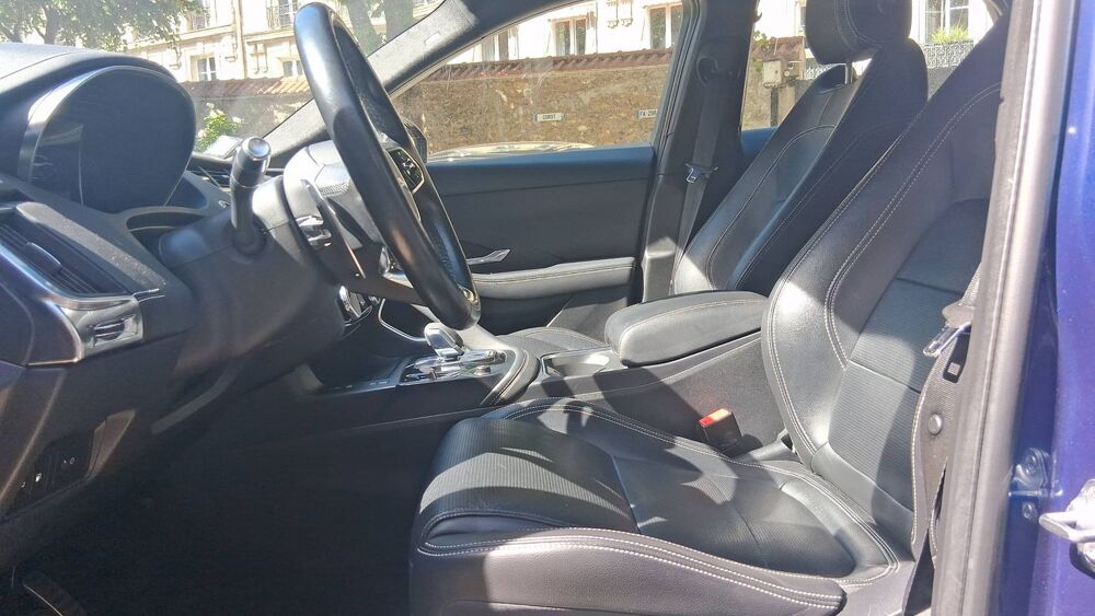 E-PACE P300e 309 AWD BVA8 R-Dynamic SE 2021 occasion 75016 Paris