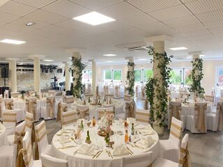  Propri�t�/ch�teau � vendre 15 + pi�ces 1298 m�