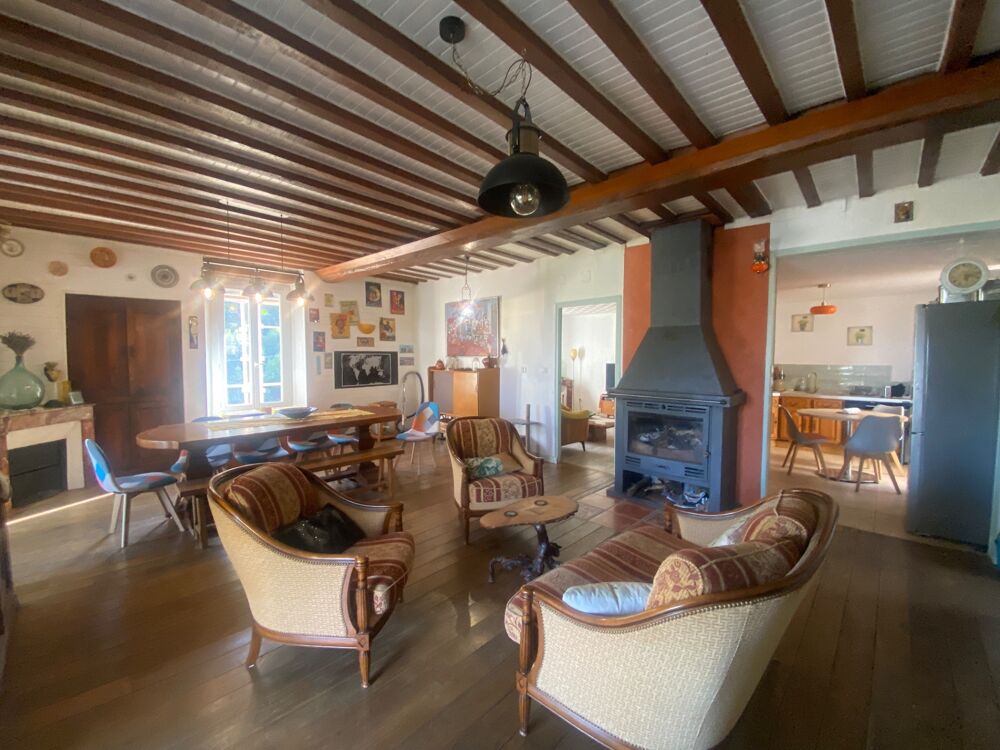Dpt Pyrénées Orientales (66), à vendre MOSSET Maison 8 pièces, terrasses, jardin, terrain 3943 m²