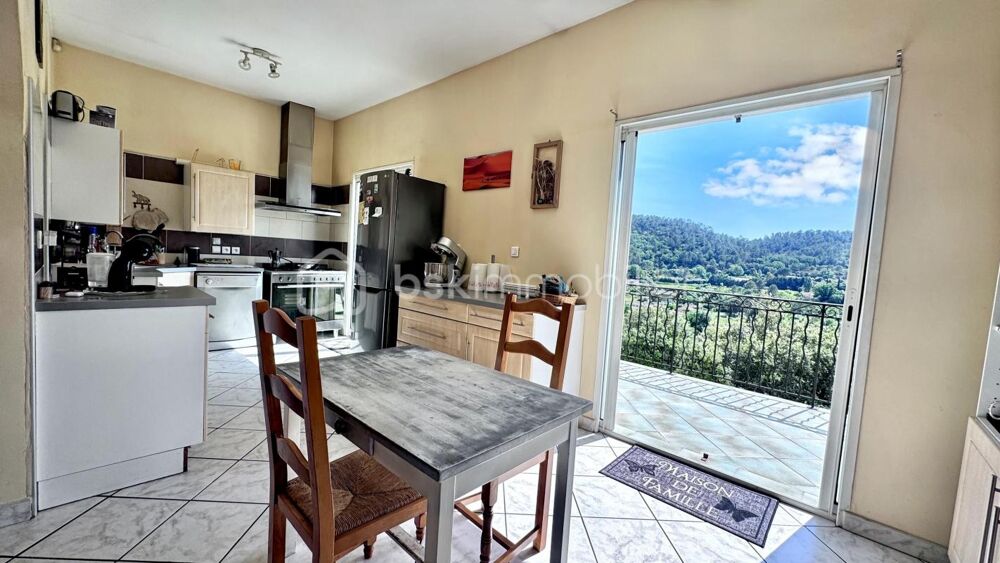 Achat d'une Maison de 3 chambres avec vue panoramique sur la vallée à 83143 Le Val