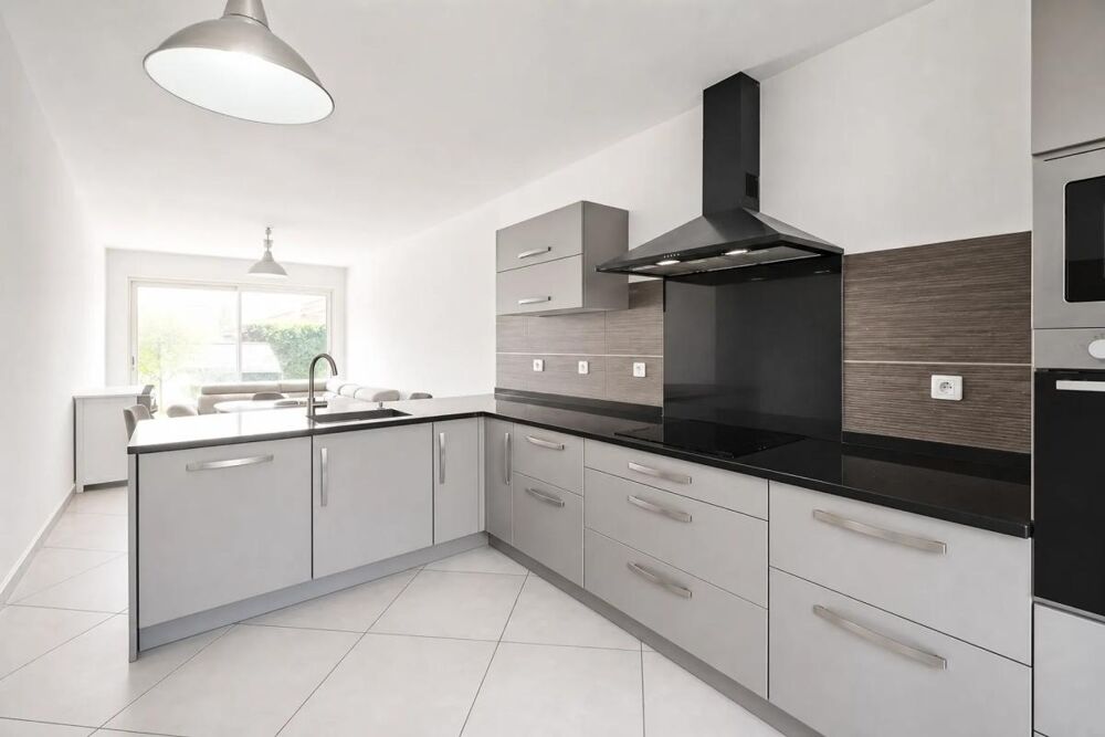 Vente Maison Grande Maison Louée 7 Pièces à Villelongue Villelongue de la salanque
