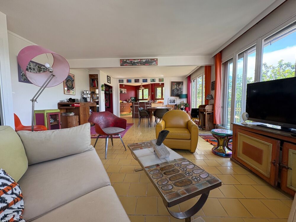 Vente Appartement Paris 18e – Ordener / Marcadet – 6ème étage avec ascenseur, balcon-terrasse et vue dégagée Paris 18