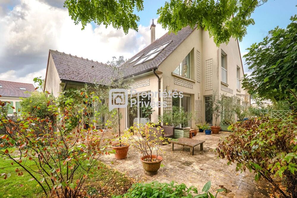 Vente Maison COUP DE COEUR à Bièvres - Une belle maison familiale de 175 m², 8 pièces, dans un cadre paisible Bievres