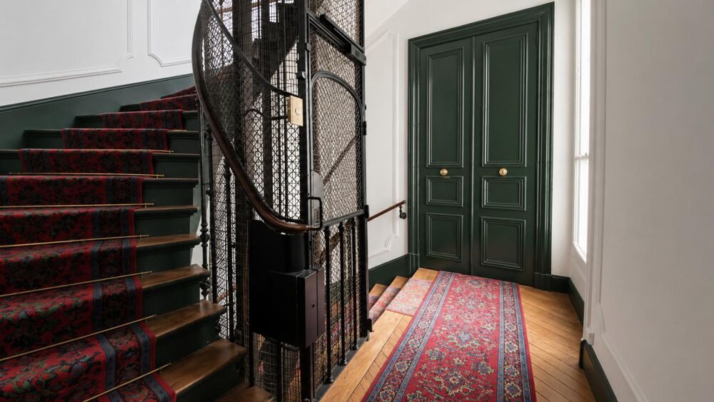   Bureaux lumineux et calmes à louer dans un immeuble de standing à Paris 8 Paris 8