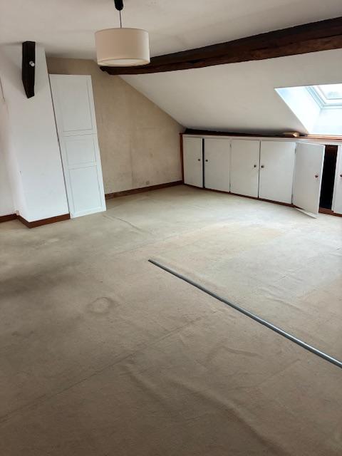  Appartement  louer 4 pices 85 m