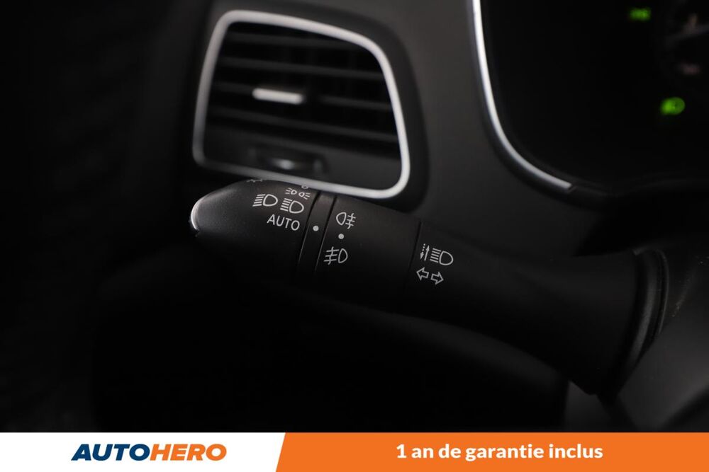 M&eacute;gane 1.5 dCi Energy Business 90 ch 2017 occasion 92130 Issy-les-Moulineaux