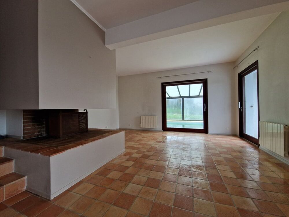 Maison 6 pièces - 4 chambres, 155 m² sur une parcelle de 3 000 m² à Loches (37)