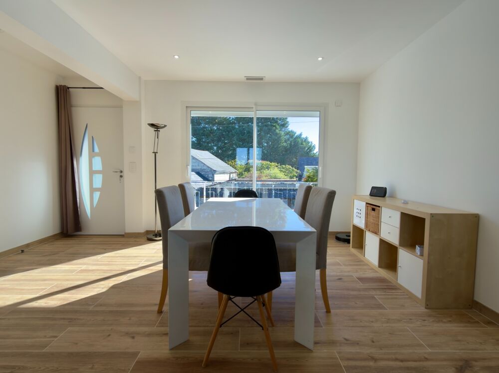 Vente Maison VIVY à 3 Km du Centre-bourg, Maison rénovée sur sous-sol aménagé de 160m² habitables avec garage et jardin Vivy