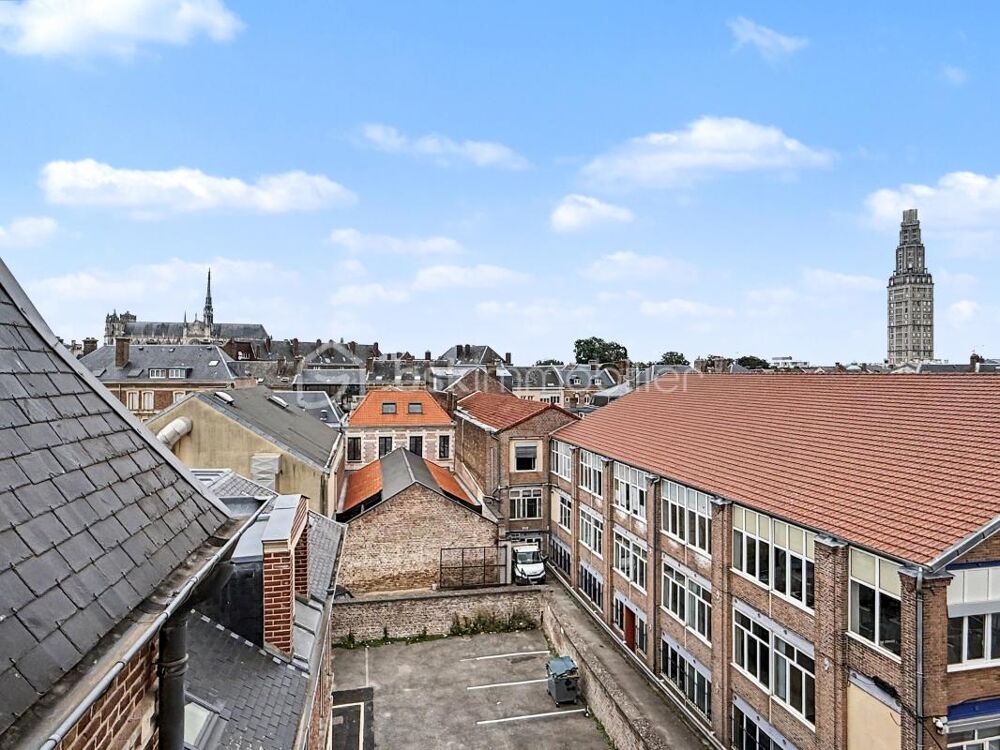 HYPER-CENTRE DAMIENS  GRAND T1 BIS DE 52 M² AU 3E ET DERNIER ÉTAGE  VUE CATHÉDRALE ET TOUR PERRET