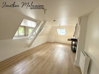  Immeuble à vendre 15 + pièces 300 m²