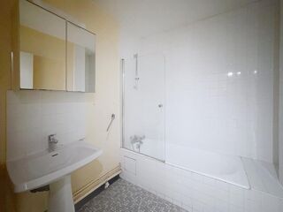  Appartement à louer 3 pièces 61 m²
