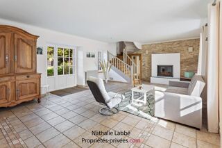  Maison � vendre 9 pi�ces 210 m�