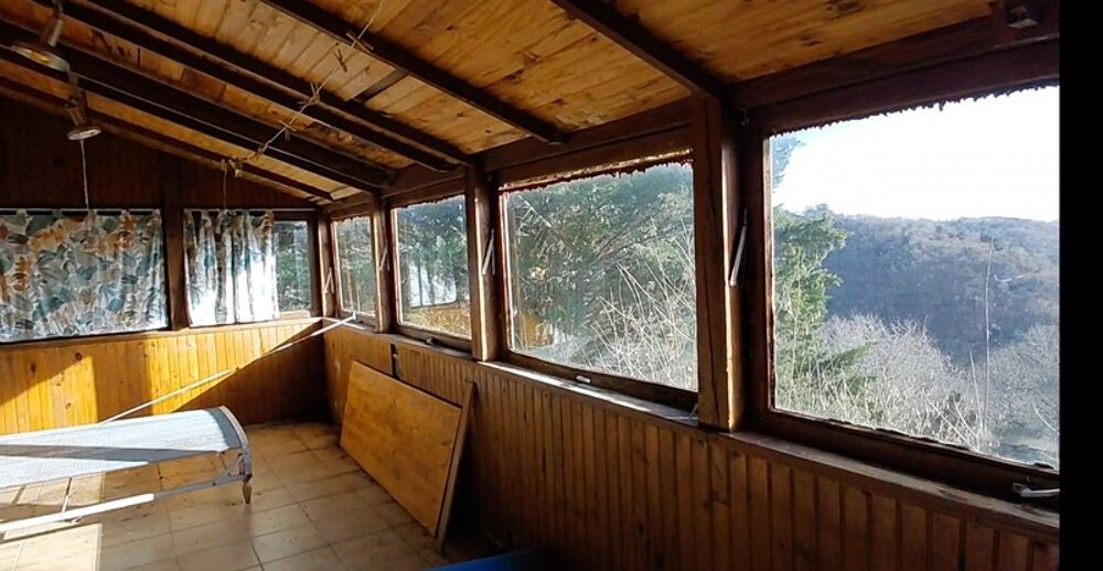 Vente Ferme Bien d'exception – Corps de ferme sur 35 hectares avec vue dominante sur la vallée du Lot Vieillevie