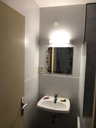  Appartement à louer 1 pièce 32 m²