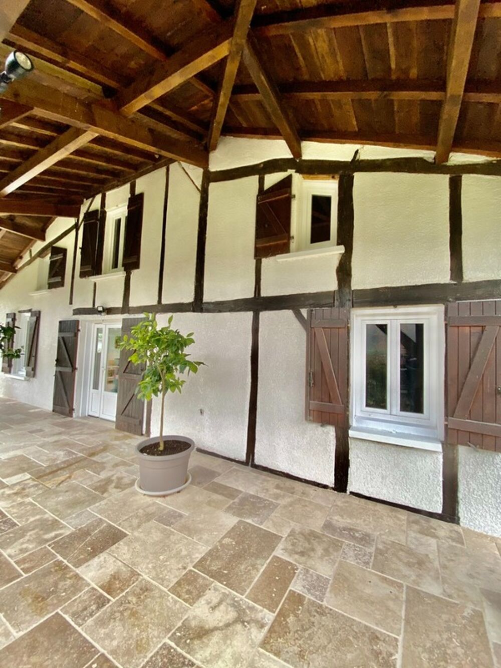 Vente Ferme MAGNIFIQUE FERMETTE RENOVEE AVEC PISCINE ET DEPENDANCES SUR TERRAIN DE 5000 M2 A YGOS Ygos saint saturnin