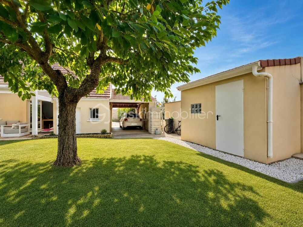 CHARNY  Maison familiale 5 pièces de 103 m²