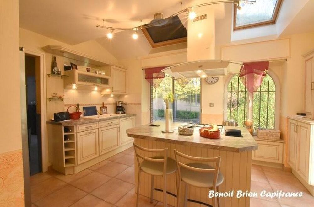 Maison à vendre 4 chambres +Gite