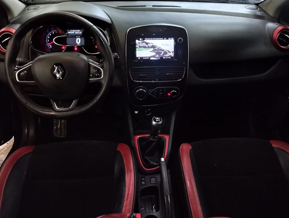 Clio IV 1.2 TCE 120 ENERGY INTENS 5P 2017 occasion 06640 Saint-Jeannet