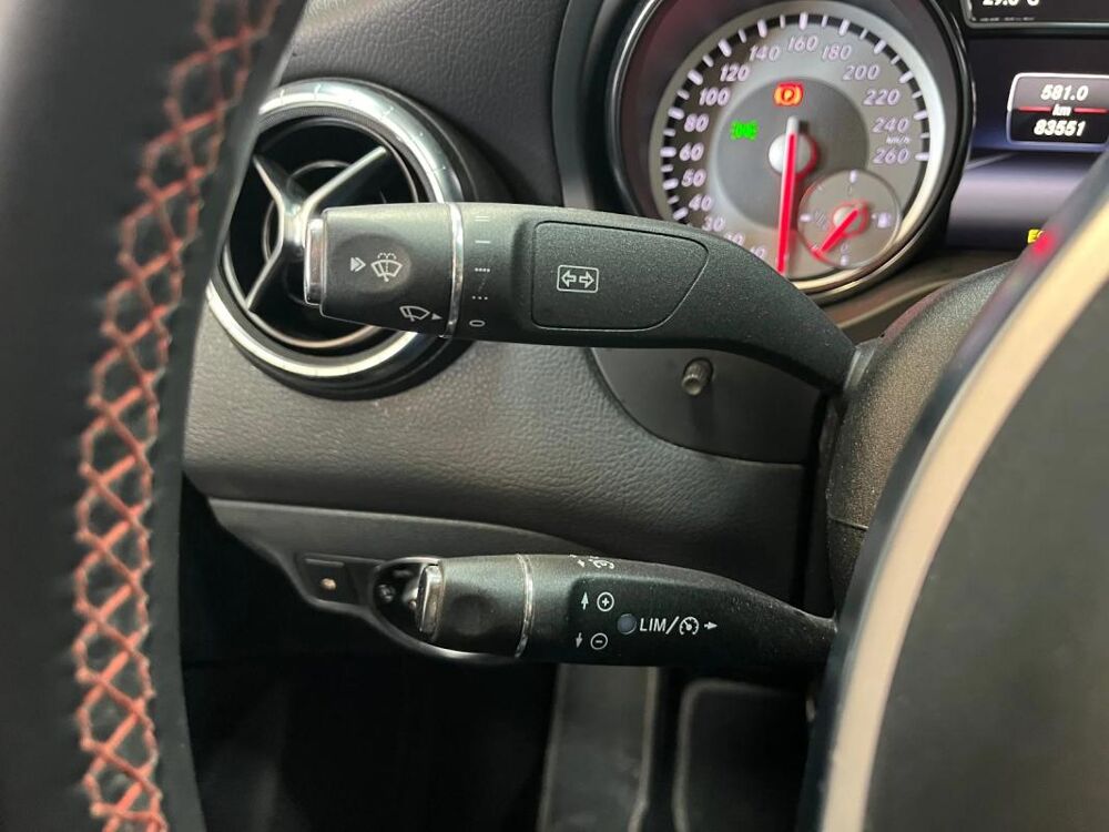 Classe CLA 220 CDI Fascination 7-G DCT A 2013 occasion 06700 Saint Laurent Du Var