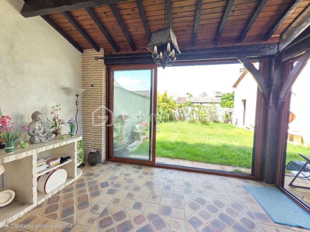 VIANNE-MAISON DE VILLAGE AVEC JARDIN- 3 CHAMBRES- GARAGE ET PIECES ANNEXES