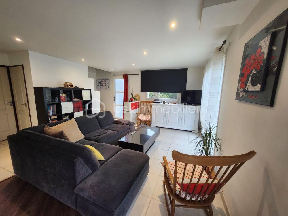 Maison familiale à LANDEVANT de 7 pièces