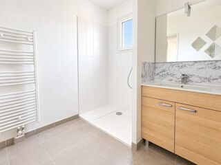  Appartement à louer 2 pièces 42 m²