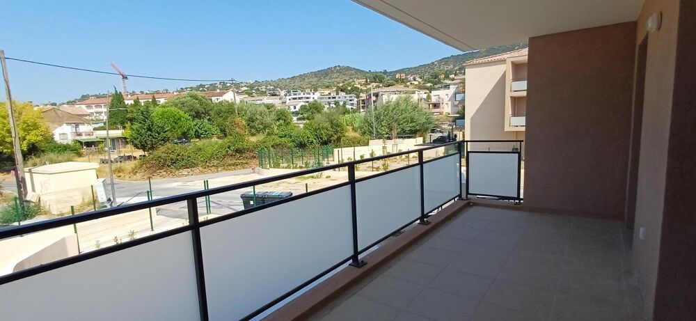 Location Appartement T3 NEUF avec terrasse, piscine et parking  BORMES-LES-MIMOSAS Bormes les mimosas