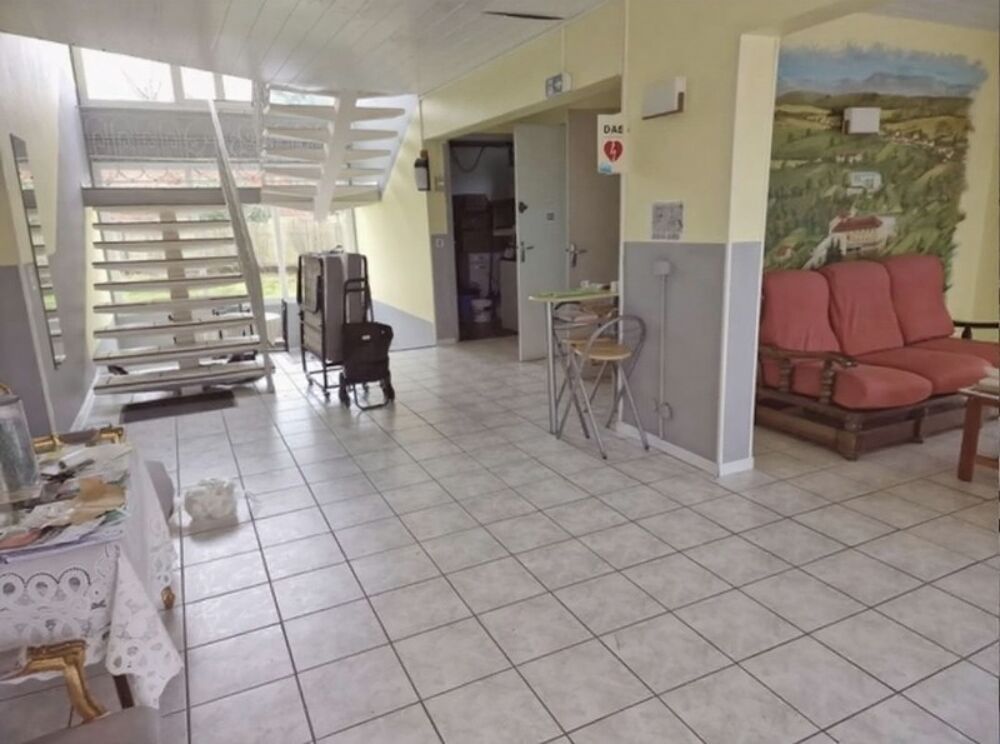 Vente Immeuble Dpt Vosges (88), BAINS-LES-BAINS - Immeuble 9 appartements T2 avec balcon / Terrain de 1000 m² environ Bains les bains