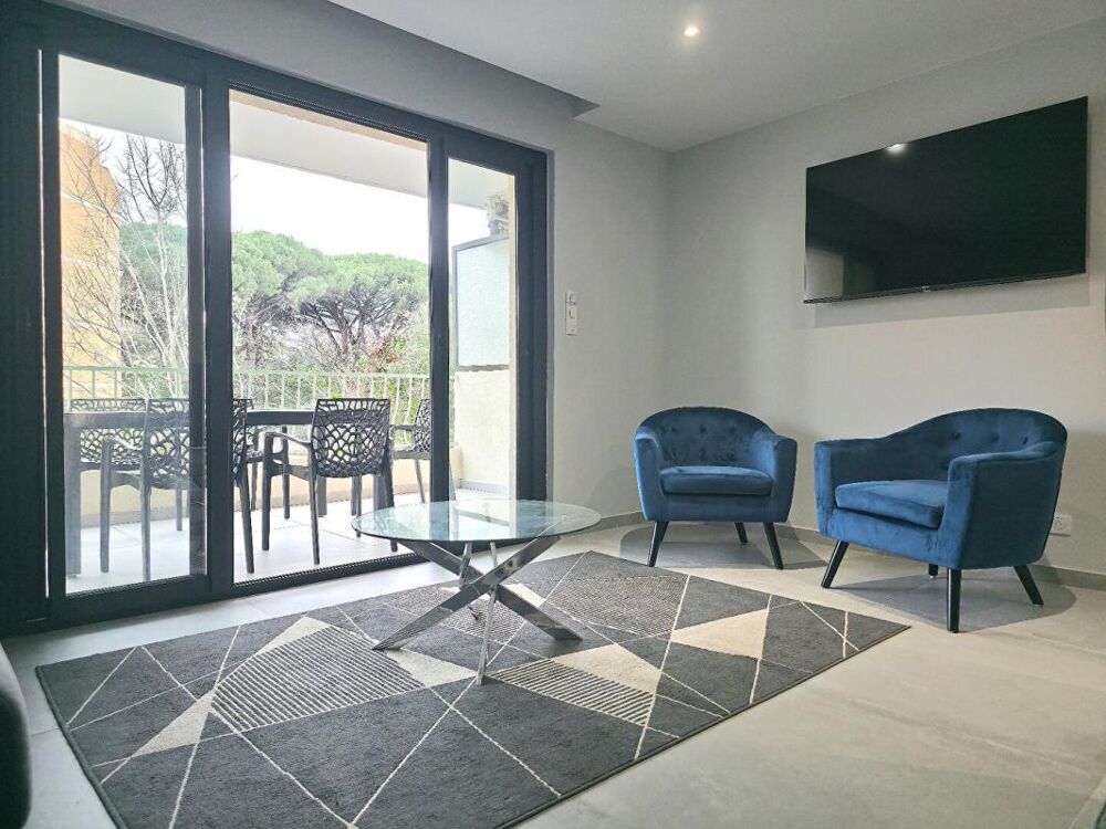 APPARTEMENT 70M2 EN T3 À Cavalaire-sur-Mer Charmant T3 entièrement rénové avec terrasse, piscine et parking