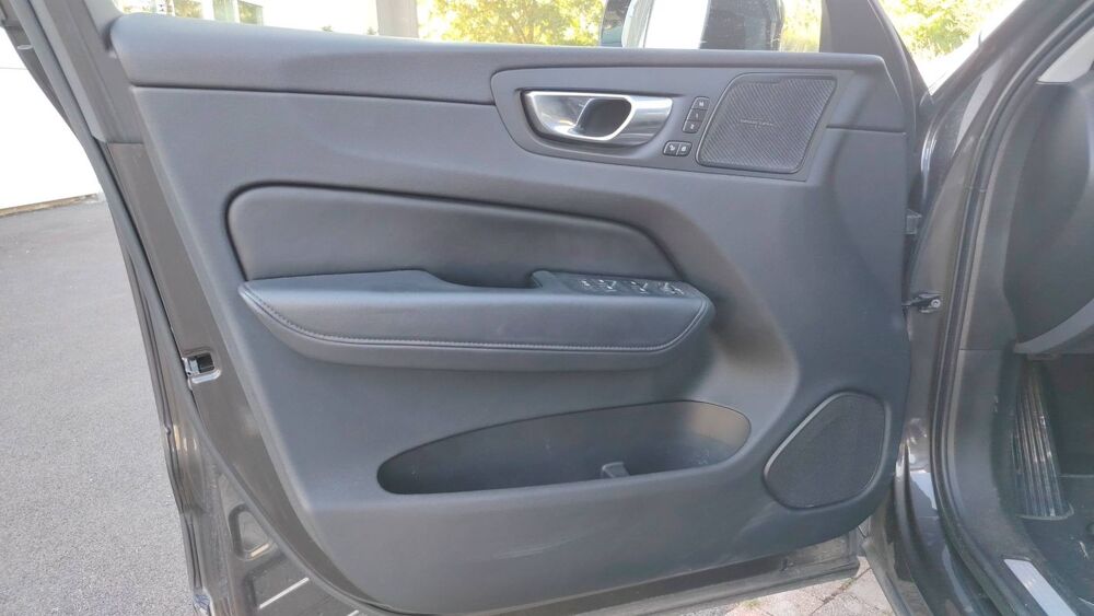 XC60 2.0 B4 197 Mild-Hybrid Geartronic8 Ultimate Style Dark - Ent 2022 occasion 86000 Poitiers