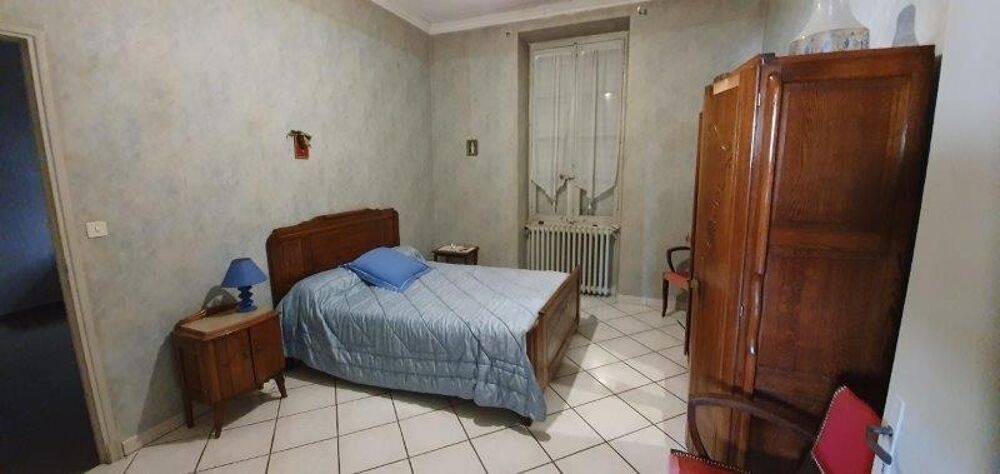 Vente Maison Dpt Aude (11),  vendre CARCASSONNE maison P4,  130m2 environ 15 places parking dans garage 286m2 Carcassonne