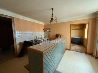  Immeuble � vendre 14 pi�ces 217 m�