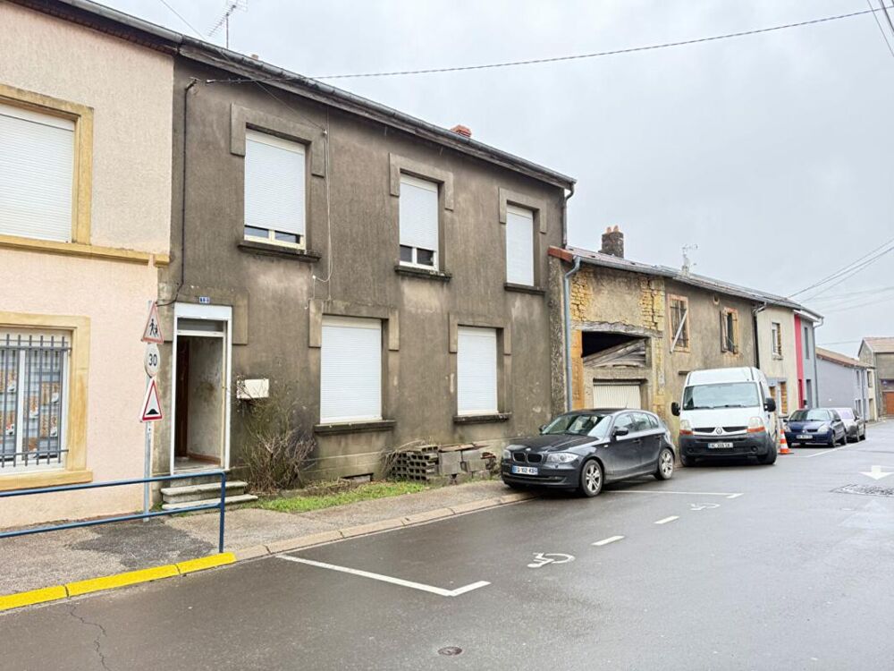 SUCCESSION VACANTE ! Maison Serrouville 8 pièces 145 m2 SERROUVILLE, offrant un fort potentiel de rénovation