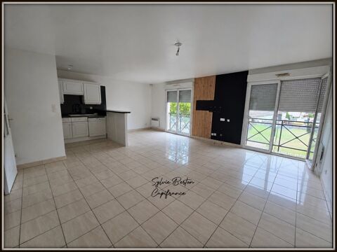   VAUJOURS - Appartement T3 de 72 m3 avec balcon, box et place de parking Appartement - 3 pièce(s) - 72 m²