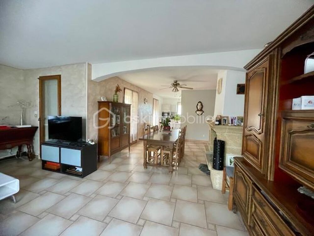 Vente Villa Villa spacieuse 4 chambres avec piscine Le cailar