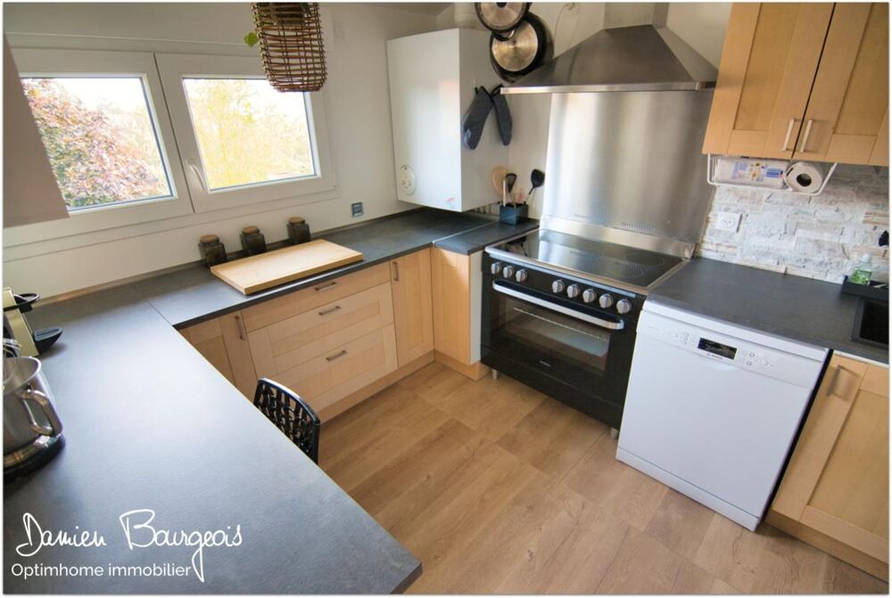 Location Appartement Superbe appartement T3 meublé – 65 m² – Dernier étage – Prestations haut de gamme Sergy