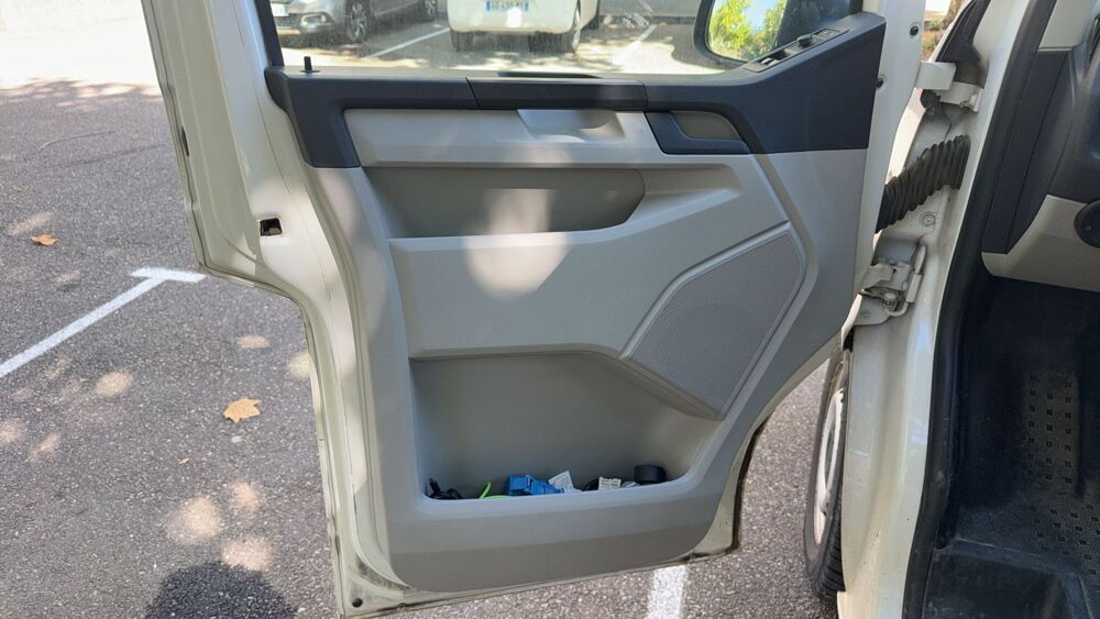 Transporter T6 VU Van Am&eacute;nag&eacute; 2.0 TDI 102 Base 2015 occasion 26800 Etoile Sur Rhone