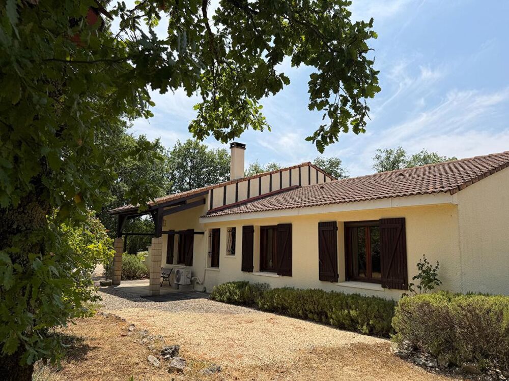 Maison bien entretenue avec studio indépendant, piscine chauffée et dépendances