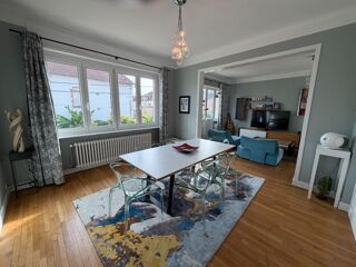  Maison à vendre 10 pièces 180 m²