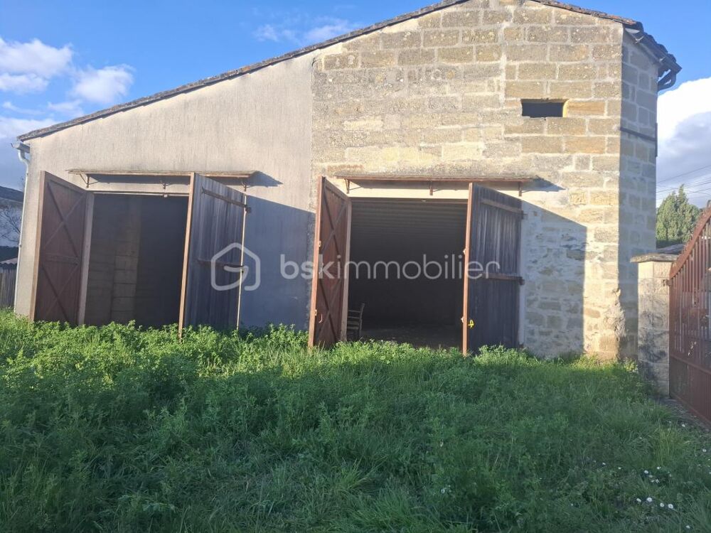 Maison en pierre à rénover  190 m²  Terrain 594 m²  Centre de Saint-Magne-de-Castillon