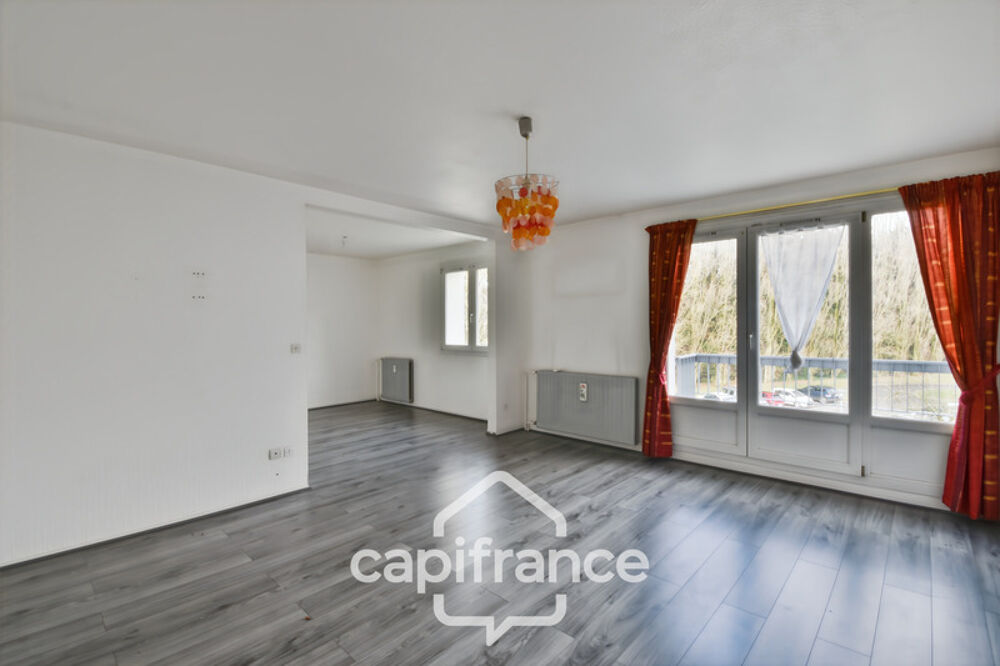 Appartement T4 lumineux avec balcon, et stationnement privatif