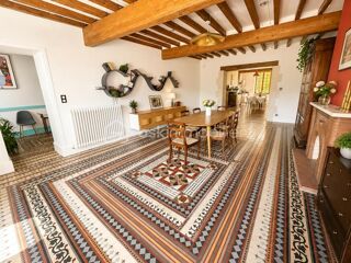  Propriété/château à vendre 8 pièces 402 m²