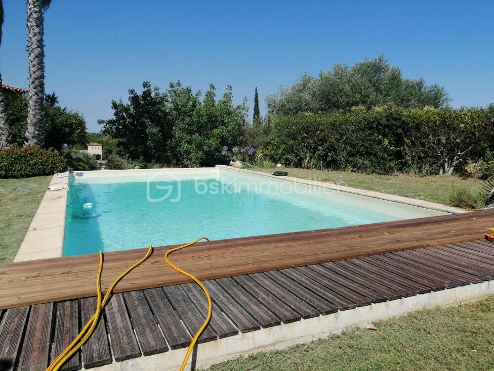 Quartier recherché - Élégante villa familiale 9 pièces avec grand terrain et piscine à débordement