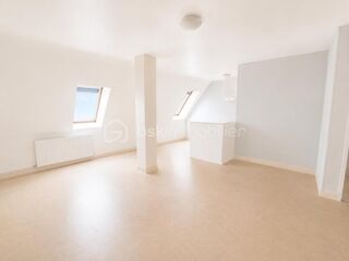  Appartement à louer 2 pièces 45 m²
