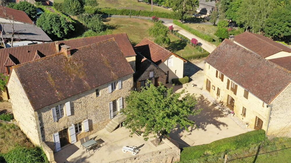 Domaine ferme auberge gîtes 30 pièce(s) 650 m2
