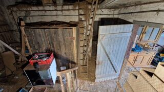  Remise / Grange à vendre 3 pièces 195 m²
