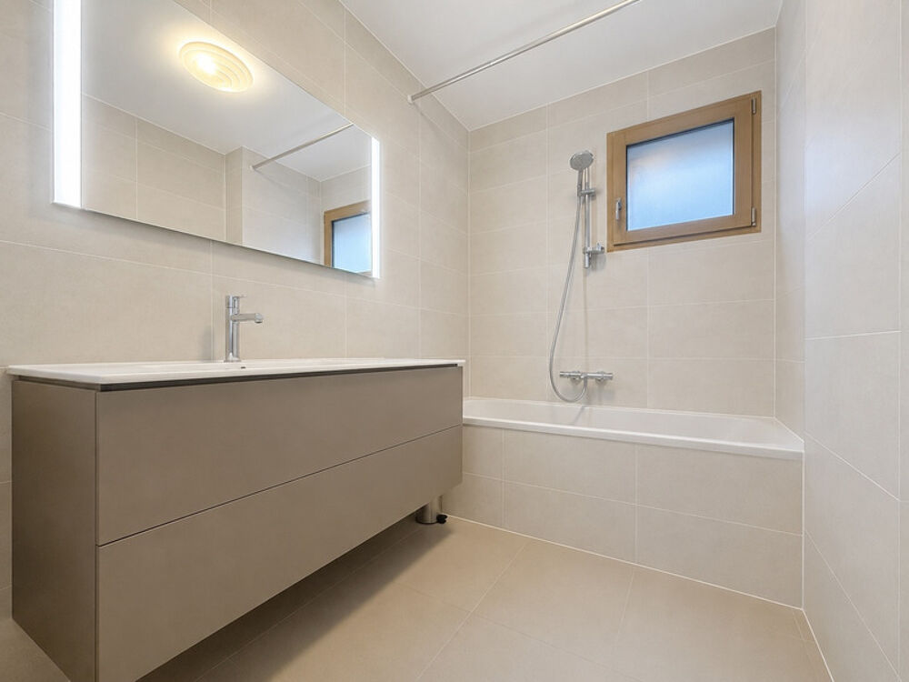 à vendre  Appartement Ornex (01210)