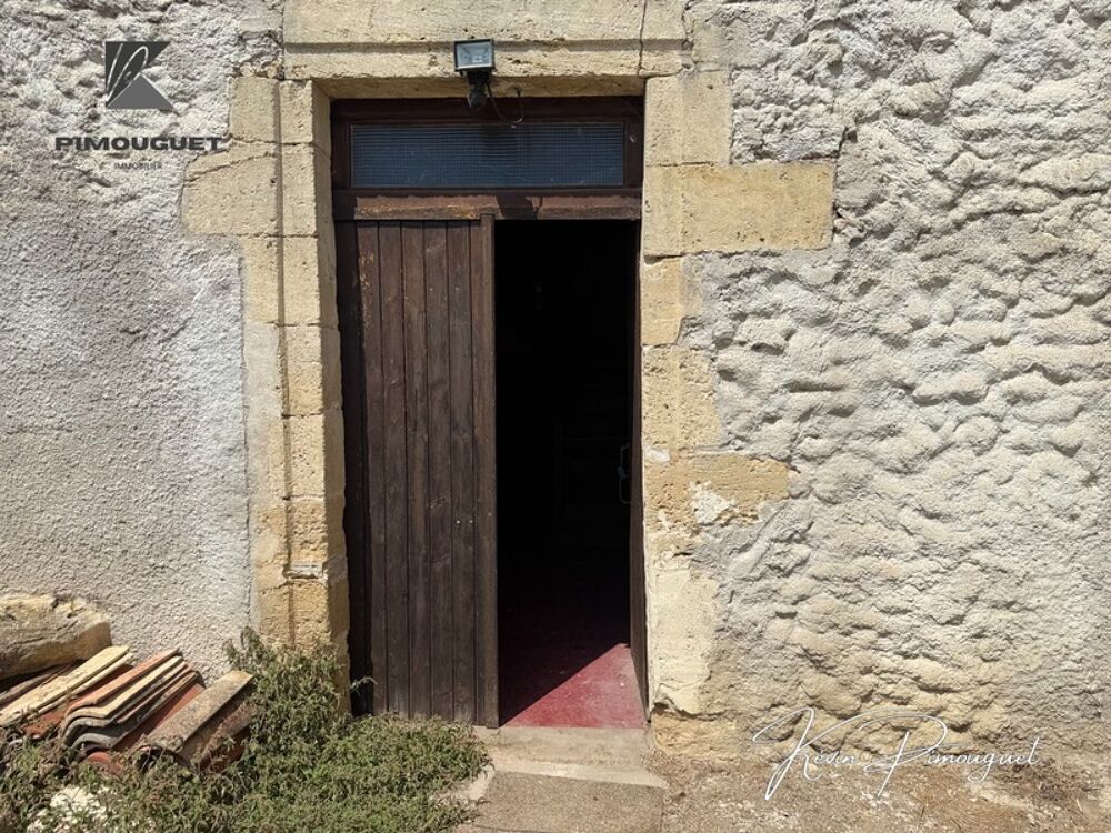 Ancien chai viticole à réinventer  180 m² à aménager, cour intérieure & dépendances  900 m² de terrain