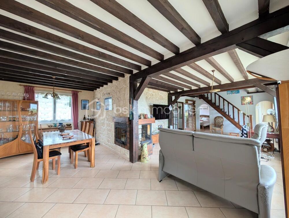 Demeure familiale de 171 m², dépendances et chapelle sur un parc de 5100 m²